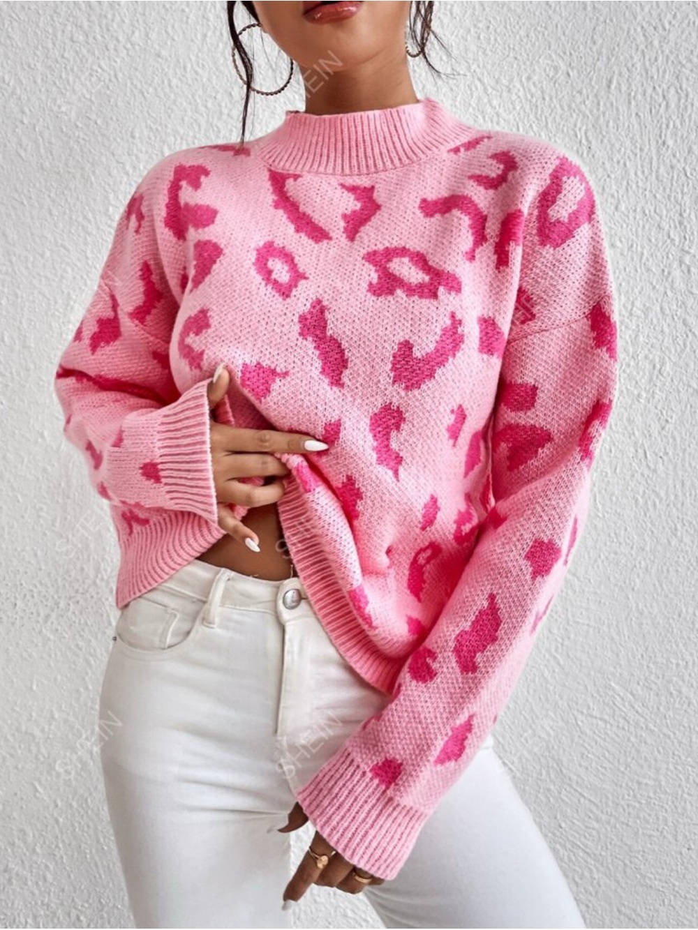 Pink Leopard Print Fuzzy Knit Sweater Size Large